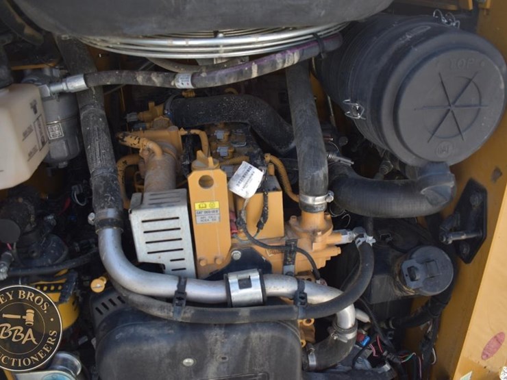 2023-caterpillar-259d3-image-31