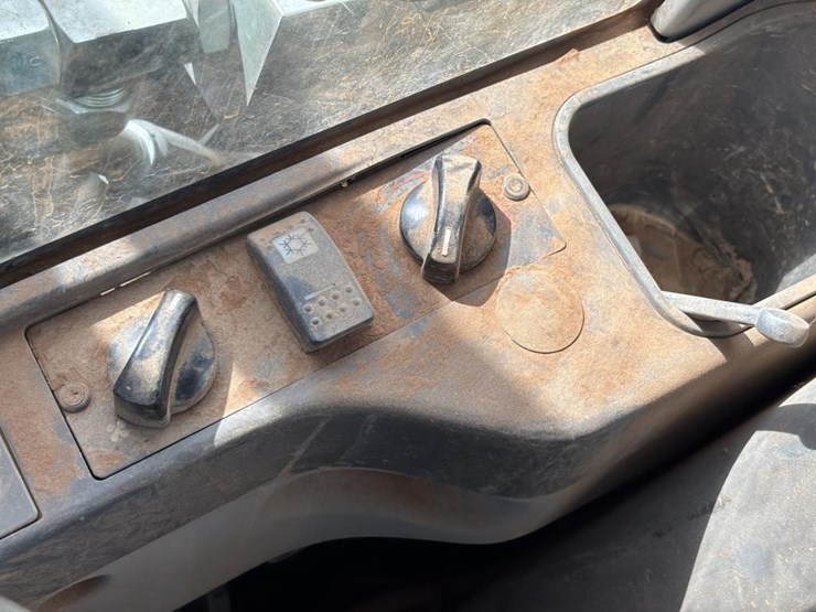 2019-caterpillar-313flgc-image-33