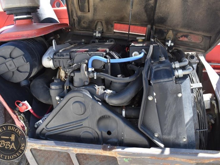 2013-manitou-mlt845-120-image-29