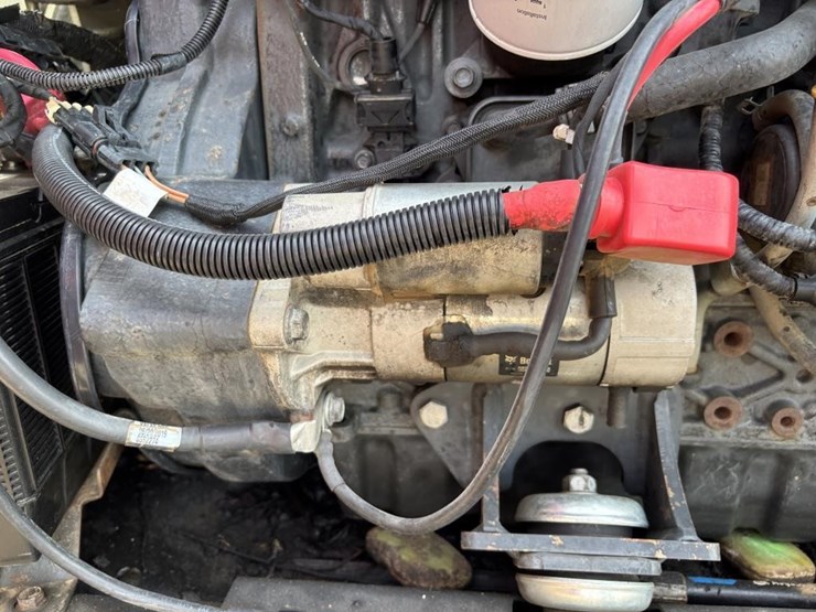 2017-bobcat-t650-image-37