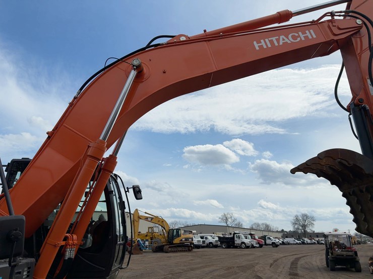 2018-hitachi-zx250-lc-6n-----image-15