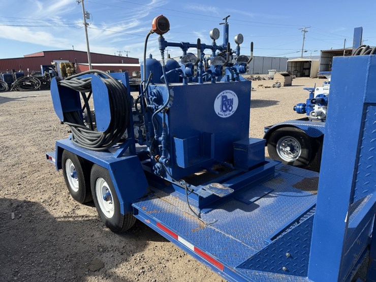 7-1/16-reedy-5m-2-7/8-hyd-bop-3-station-mtd-on-1997-wta-t/a-gooseneck-accumulator-closing-unit-trail-image-2