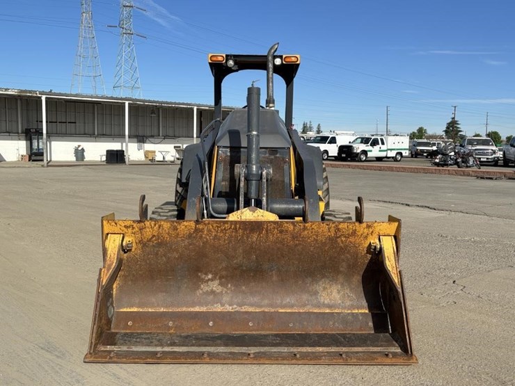 2018-deere-210lep-image-6