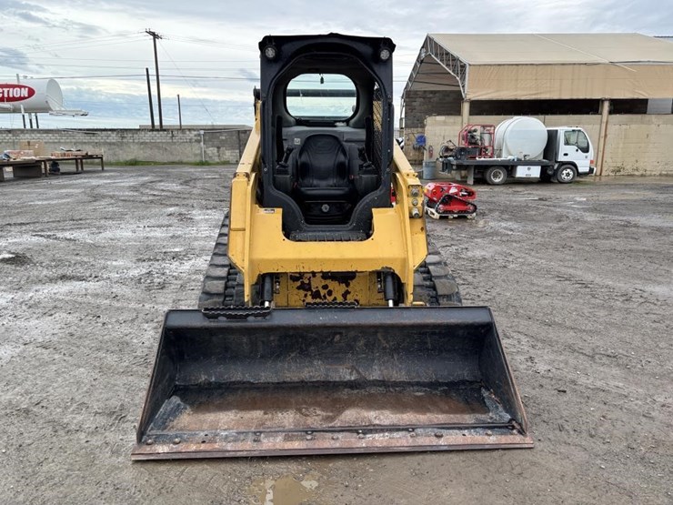 2021-caterpillar-259d3-image-6