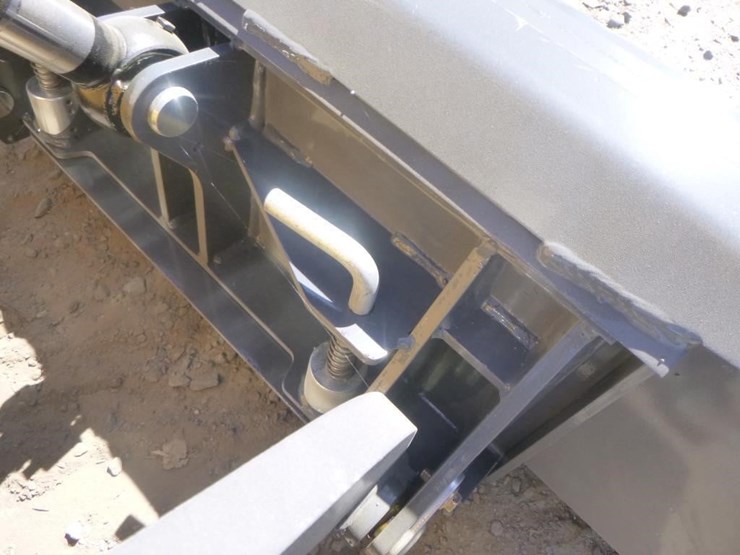 sdlanch-sdll60-skid-steer-track-loader-image-11