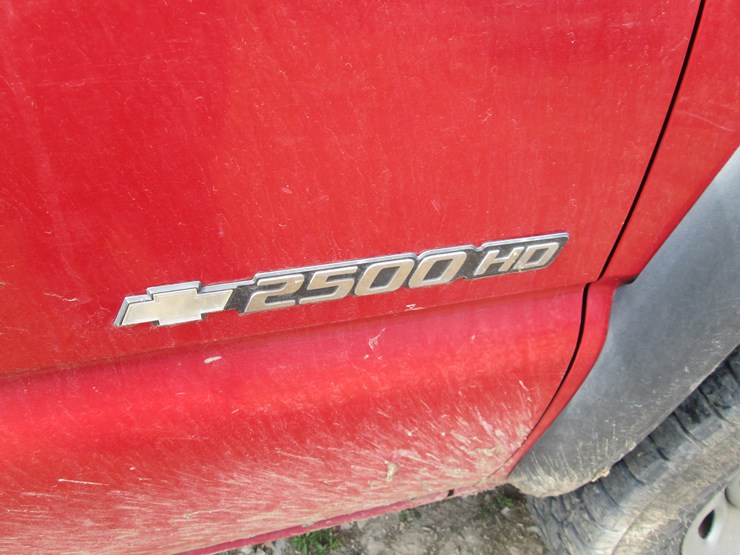 2006-chevrolet-2500hd-image-12