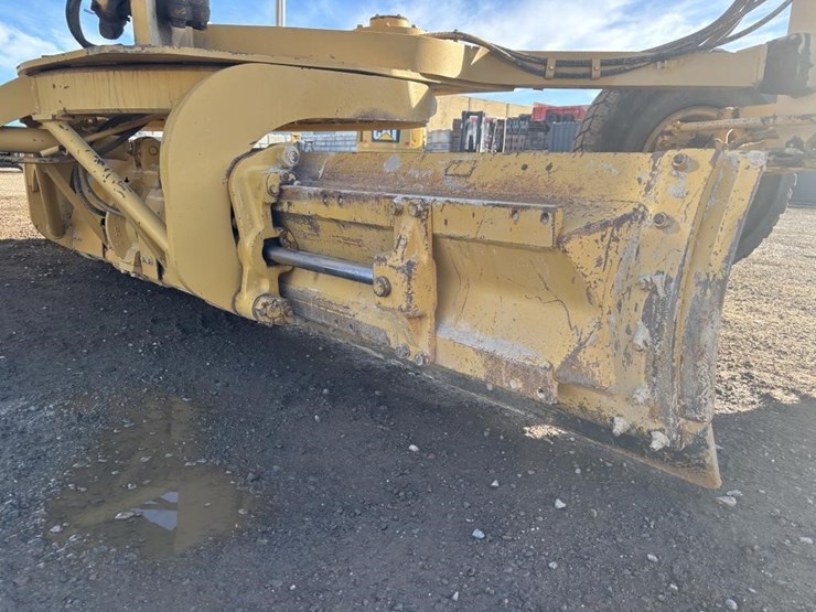 2006-caterpillar-143h-motor-grader-image-20