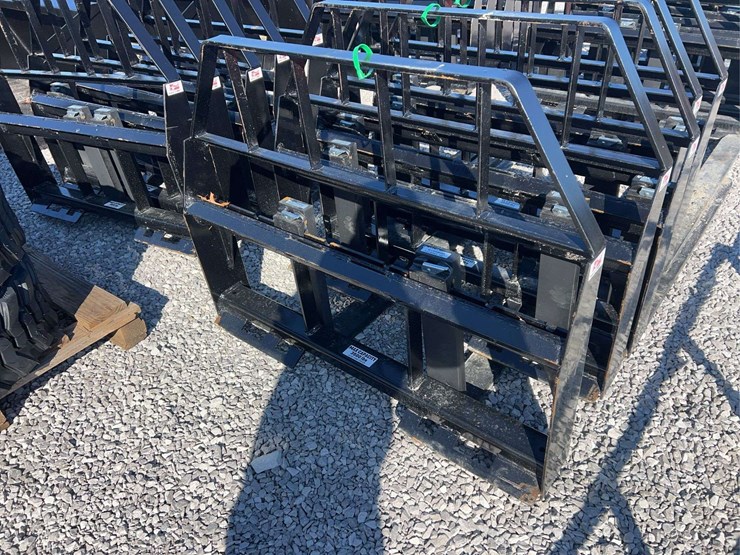 new-48"-kivel-pallet-fork-attachment.-image-2