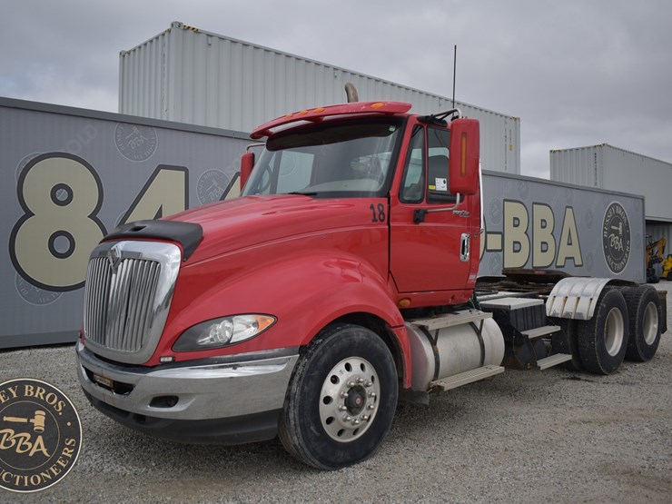 2008-international-prostar-image-1