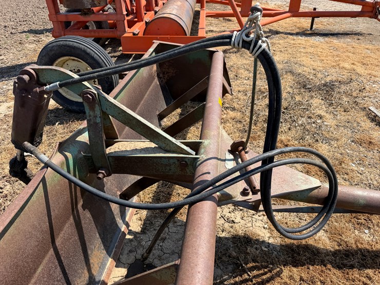 john-deere-10-image-12