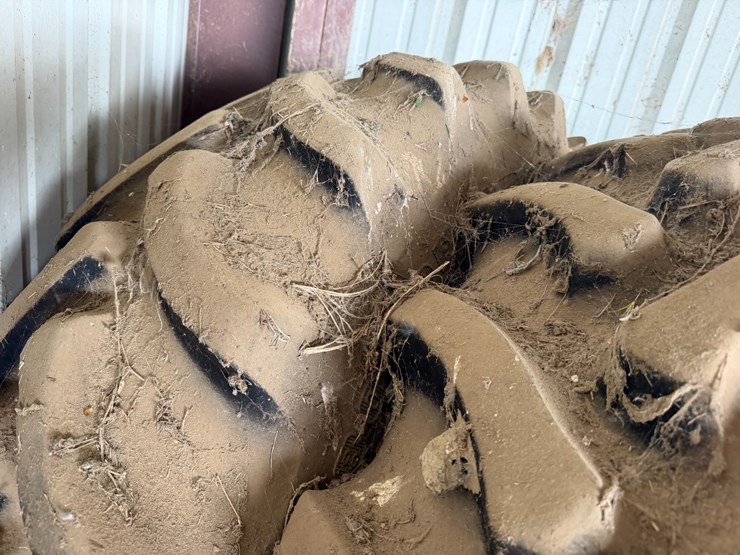 #40293-•-480/70r34-tires,-21"-wheel-spacers-and-weights-image-7