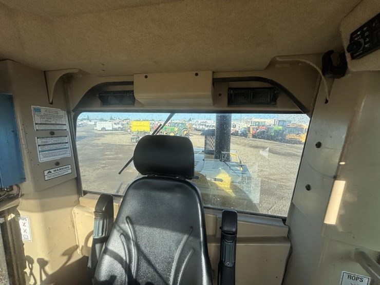 2006-caterpillar-143h-motor-grader-image-52