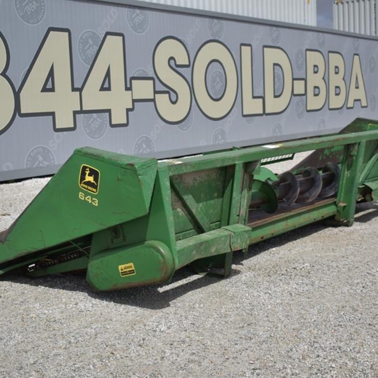 JOHN DEERE 643
