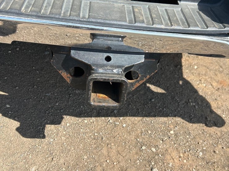 2015-chevrolet-silverado-ltz-2500hd-4x4-crew-cab-pick-up-truck-image-7