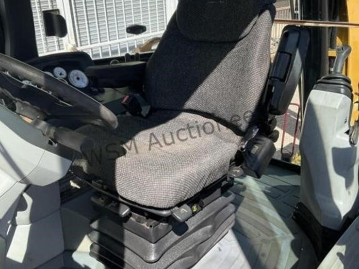 caterpillar-420e-image-18