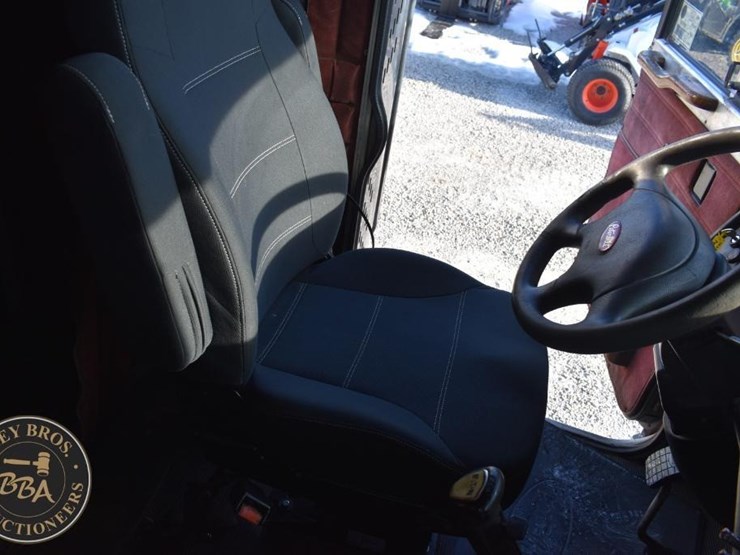 2004-peterbilt-379-image-55