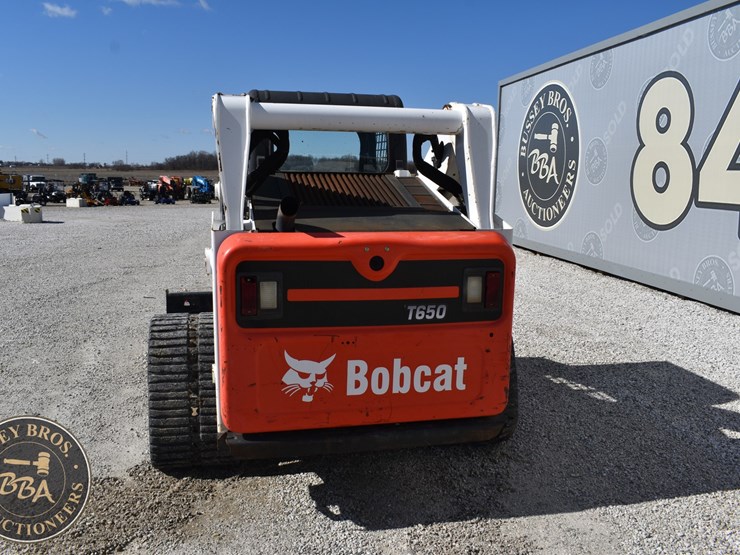 2016-bobcat-t650-image-14