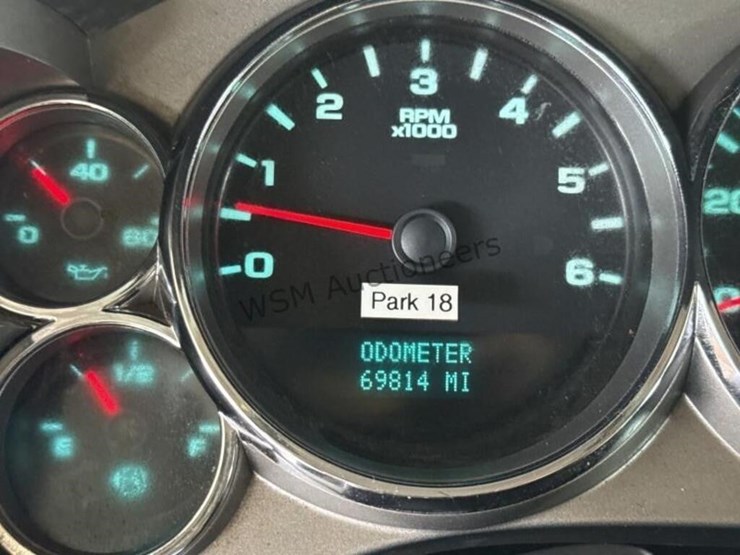 2008-chevrolet-silverado-3500hd-image-17