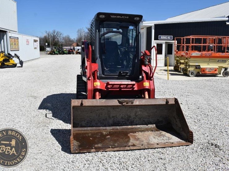 2020-takeuchi-tl8r2-image-17