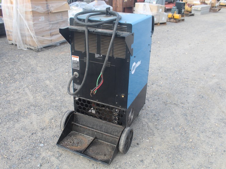 #8047-•-miller-sycrowave-dx-welding-machiine-image-5