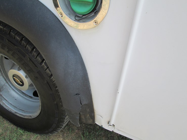 2017-chevrolet-3500hd-image-6