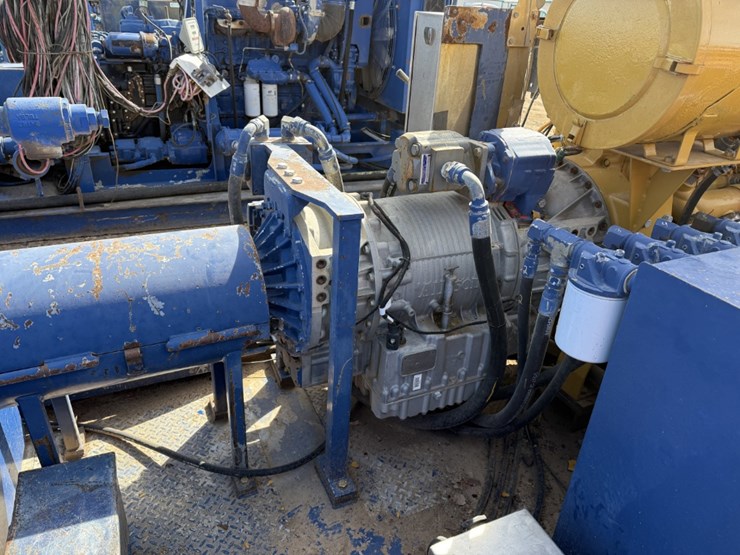 2018-caterpillar-c18-image-8