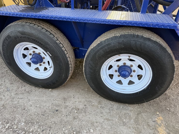 2004-evco-2.5-85-ton-power-swivel-mtd-on-2004-evco-15-t/a-gooseneck-trailer-image-14