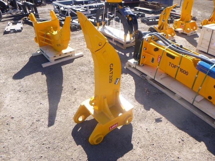 caterpillar-320-image-1