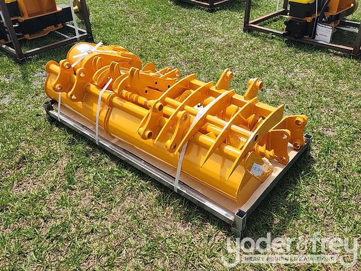 2026-caterpillar-301.8-image-3