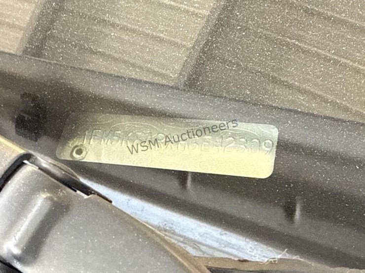 2017-ford-explorer-image-14