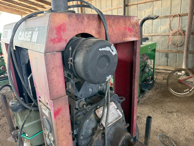 case-ih-4390-image-5