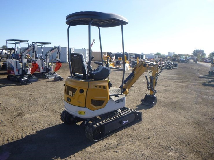 2025-sdlanch-sdle18p-hydraulic-excavator-image-3