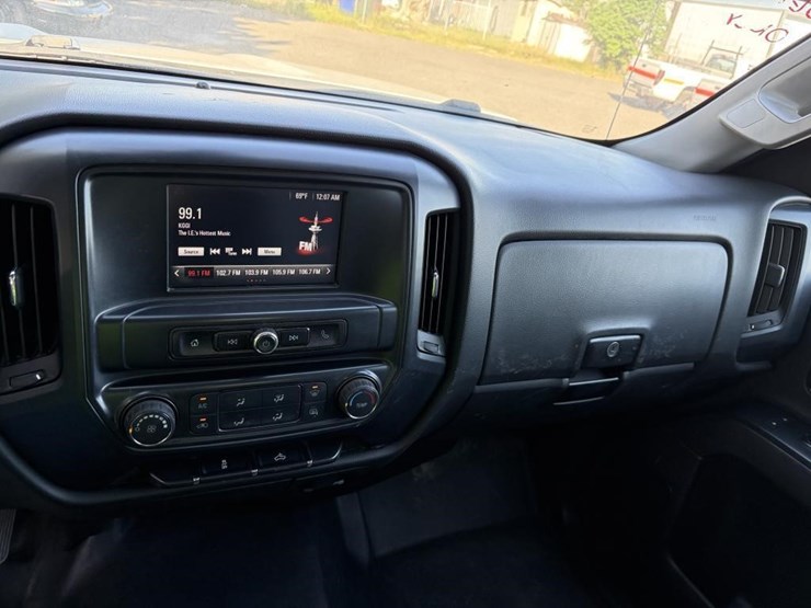 2017-gmc-sierra-1500-image-14