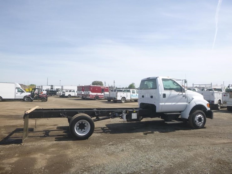 2012-ford-f650-image-7