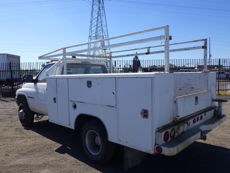 2001-dodge-ram-3500-image-4