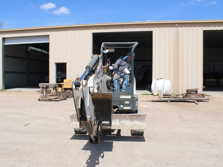 2014-bobcat-e35-image-3