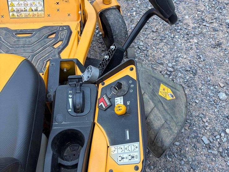 cub-cadet-ultima-zt1-image-7