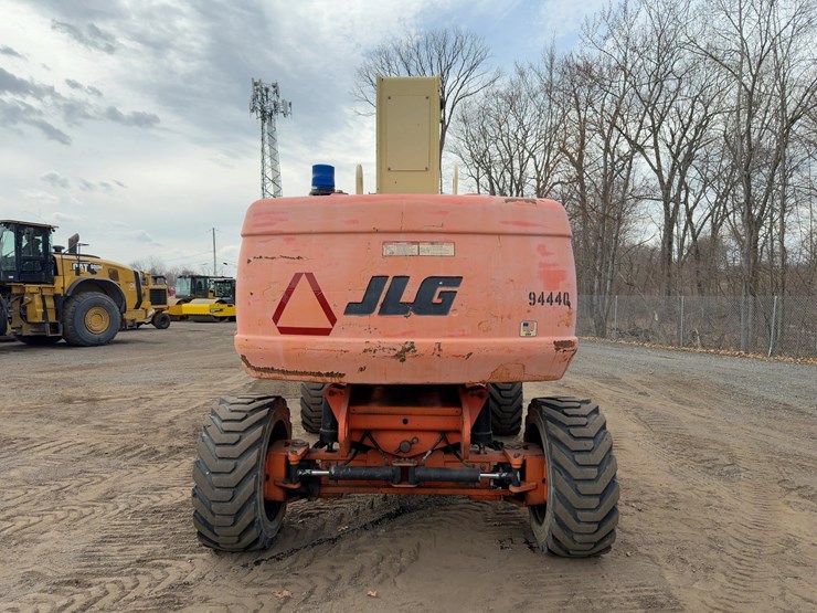 2008-jlg-800s-image-4