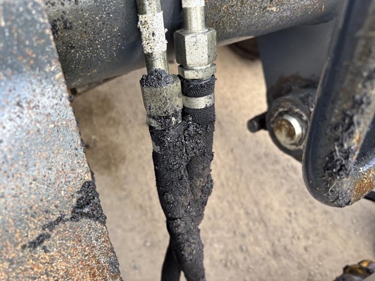 2018-deere-210lep-image-13