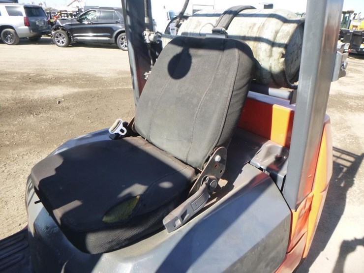 toyota-7fguc20-forklift-image-15