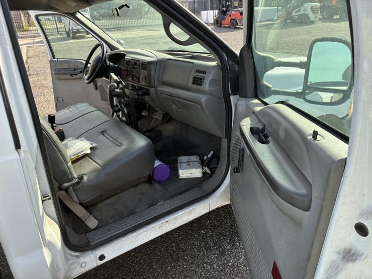 2002-ford-f350-image-9