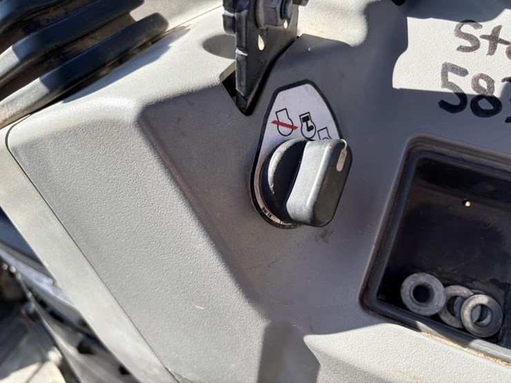 2022-bobcat-e42-image-40