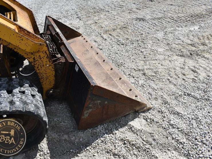 2020-caterpillar-289d3-image-26