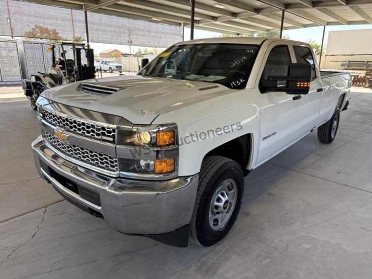 2019-chevrolet-silverado-2500hd-image-4