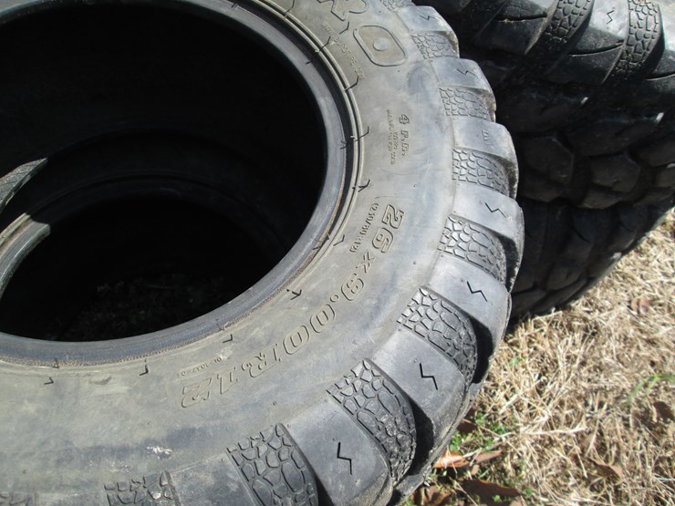 #43967-•-lot-of-(4)-26x9.00r12-utv-tires-image-3