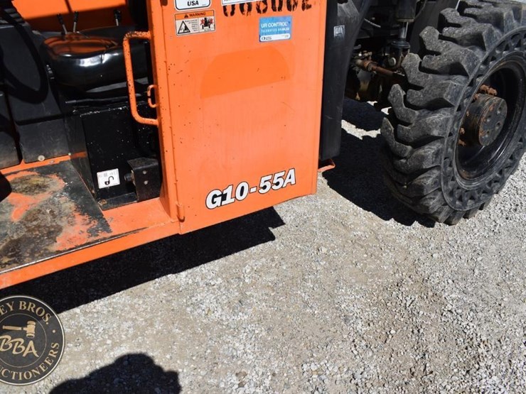 2015-jlg-g10-55a-image-35