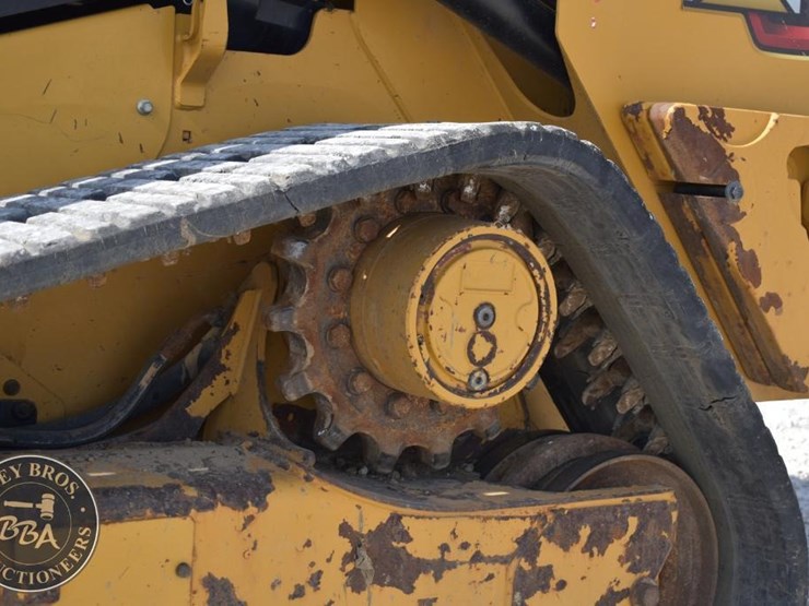 2023-caterpillar-259d3-image-24