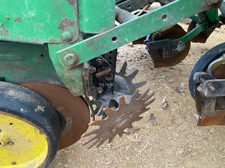 john-deere-7000-image-46