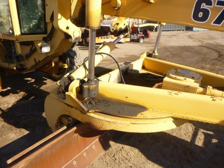 1996-deere-670b-image-17