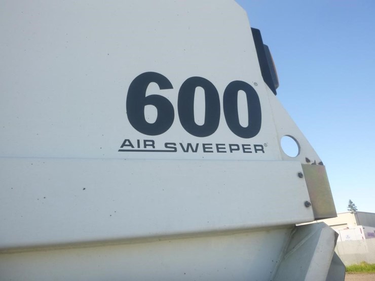 2014-international-4300-image-5